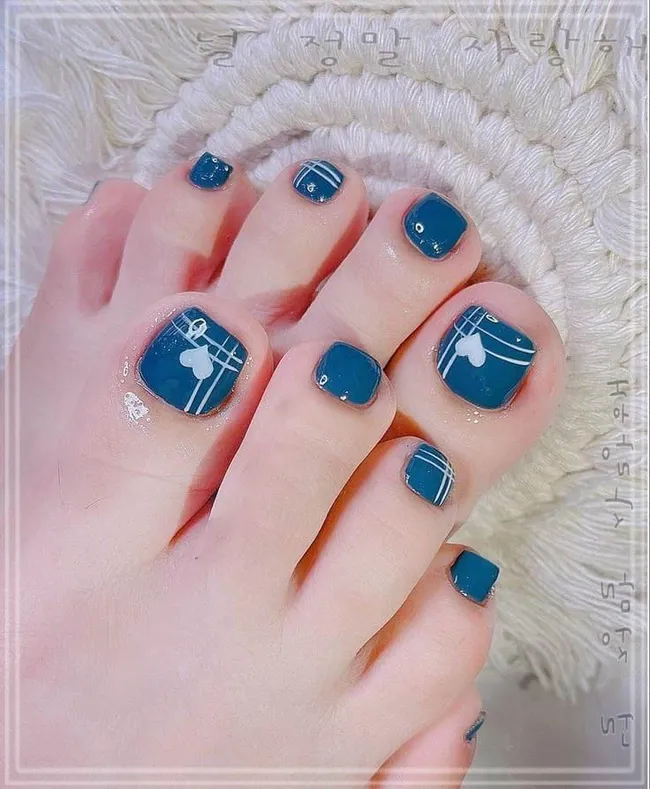 nail chân trái tim đẹp 2