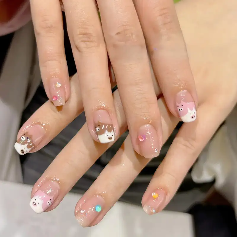 mẫu nail hình con heo hoàn hảo