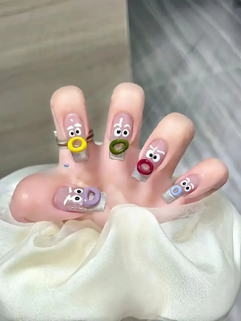 nails độc lạ nổi bật