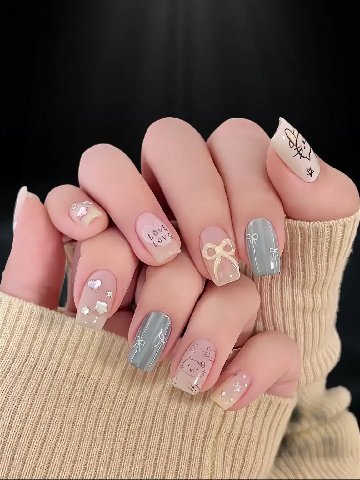 những mẫu nail đẹp cho móng ngắn thu nhỏ