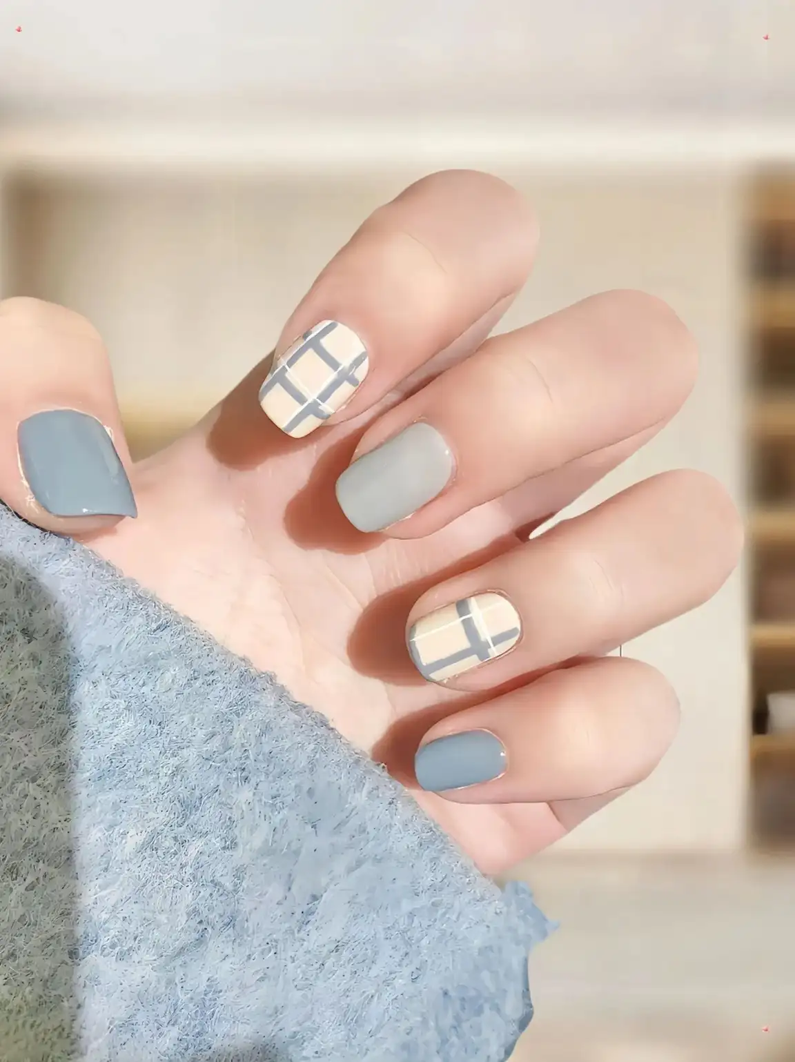 những mẫu nail đẹp cho móng ngắn thanh lịch