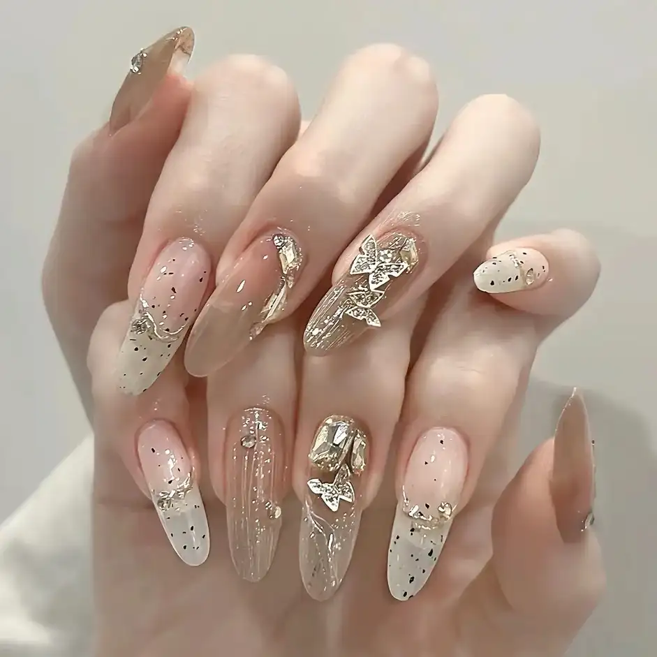 những mẫu nail đẹp cho mùa đông thư thái