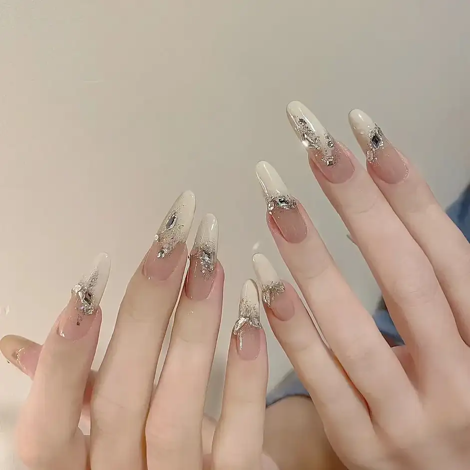 mẫu nail đẹp cho mùa đông thời thượng