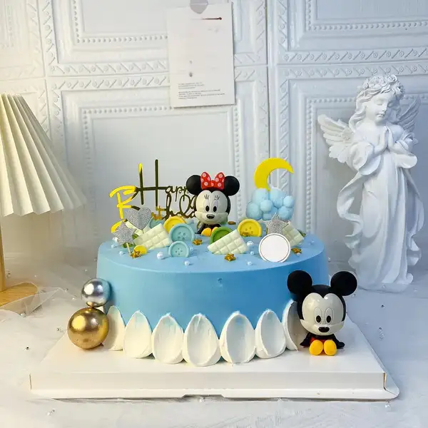 bánh sinh nhật hình con chuột mickey vui vẻ