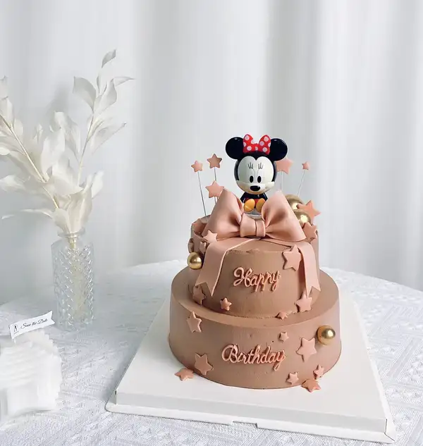 bánh sinh nhật hình con chuột mickey mê mẩn