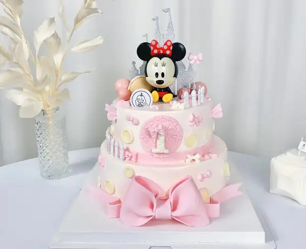 bánh sinh nhật hình con chuột mickey độc đáo 2