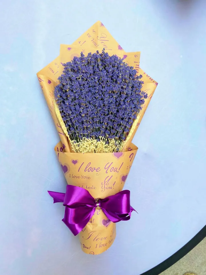 bó hoa lavender tươi 2