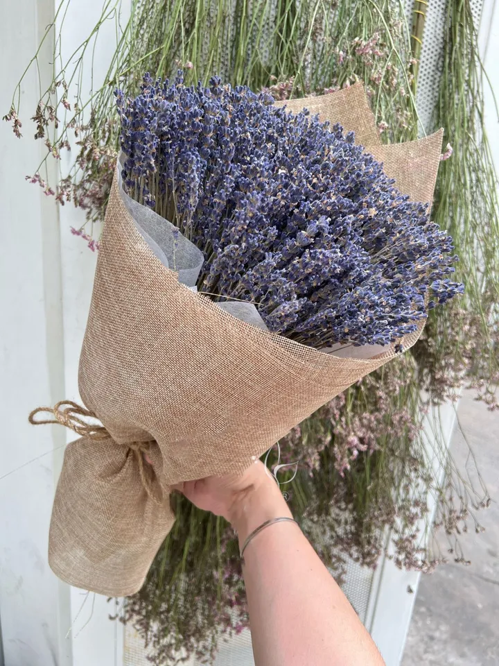 bó hoa lavender tươi 3