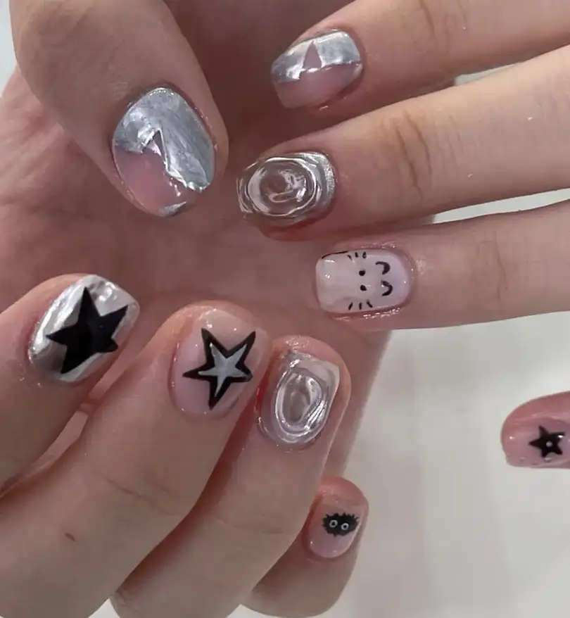 mẫu nail hình ngôi sao đẹp trừu tượng