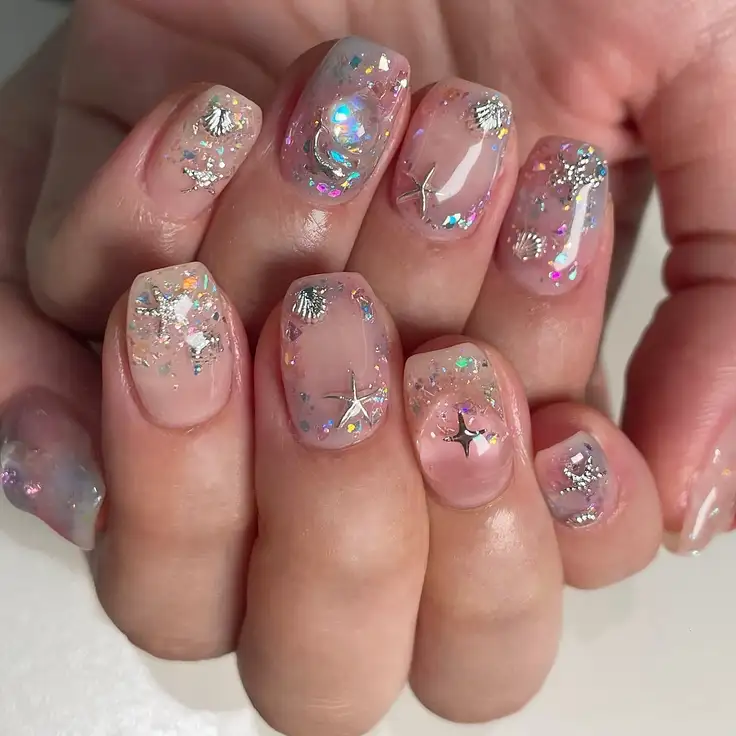 mẫu nail vỏ sò sang trọng và quyến rũ