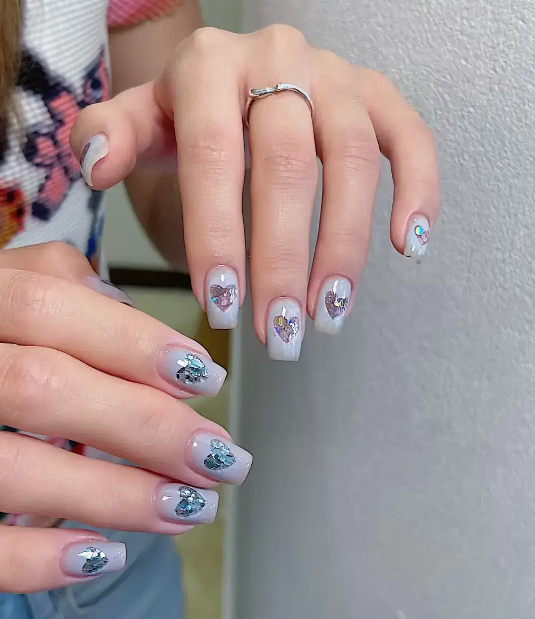 mẫu nails valentine đặc biệt