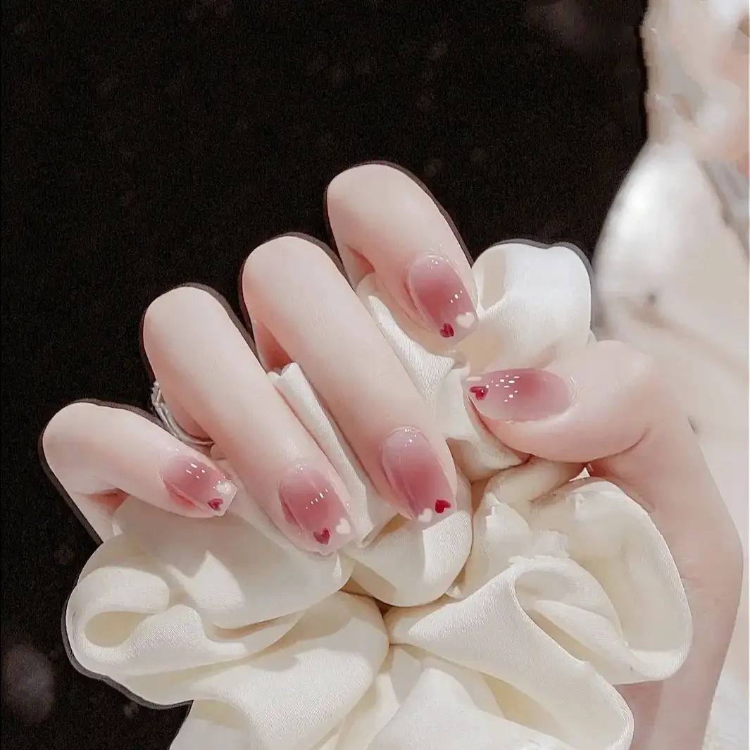 mau nail dep cho ngay valentine lãng mạn và thơ mộng