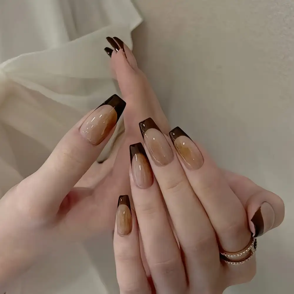 mẫu nail cho quý bà nhẹ nhàng