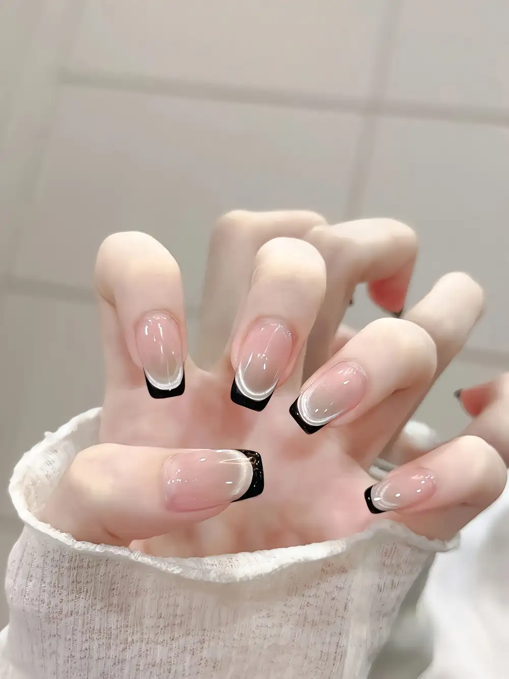 mẫu nail cho quý bà tinh tế