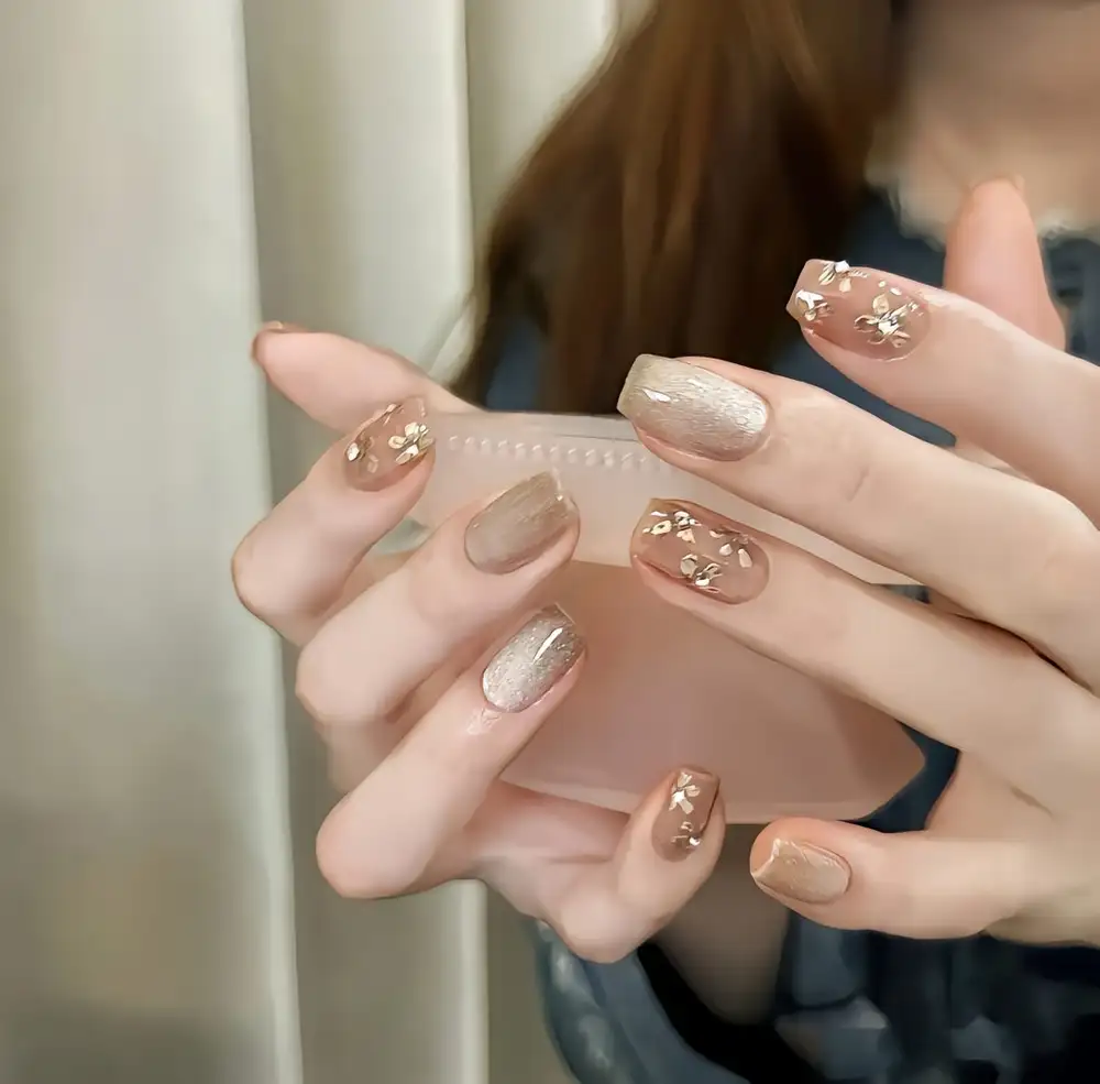 mẫu nail cho quý bà cuốn hút