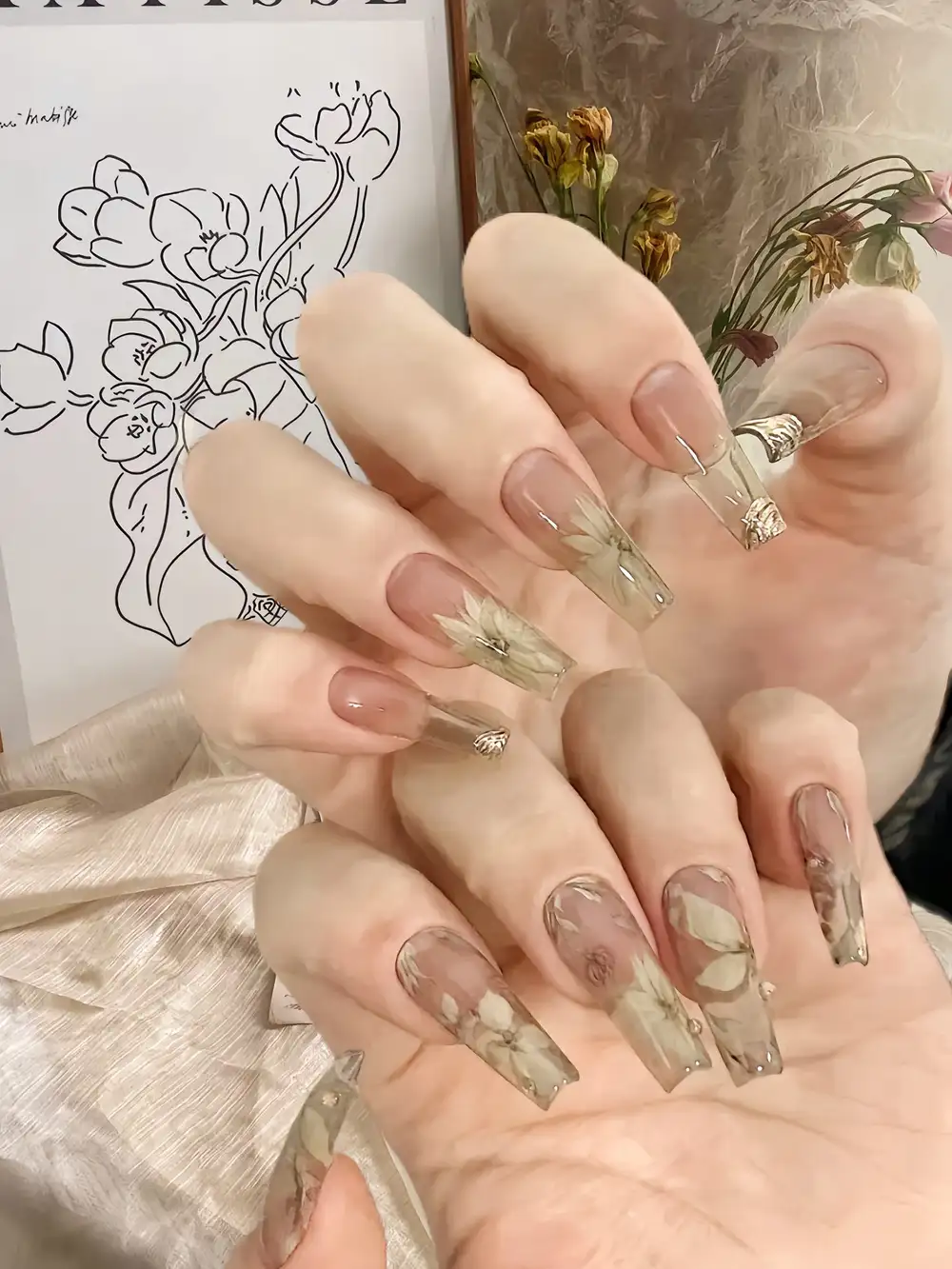 mẫu nail cho quý bà dịu dàng