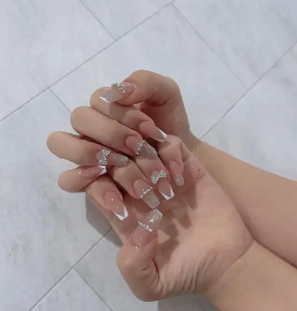 nail cô dâu xinh xắn và độc đáo