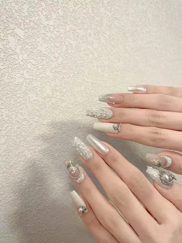 nail cô dâu đơn giản đẹp phóng khoáng