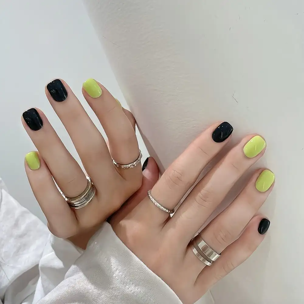 mẫu nail cho mùa hè sôi động