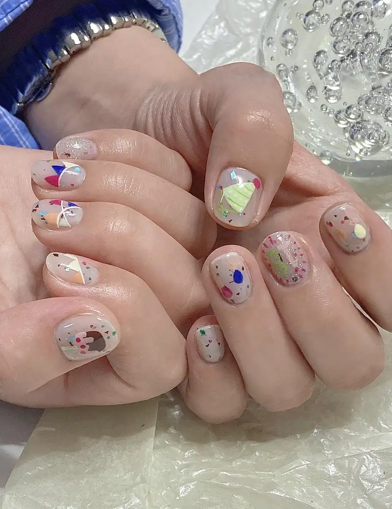 mẫu nail sinh nhật vui vẻ