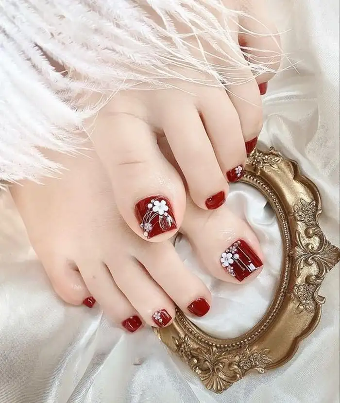 nail chân hoa nhí vui tươi