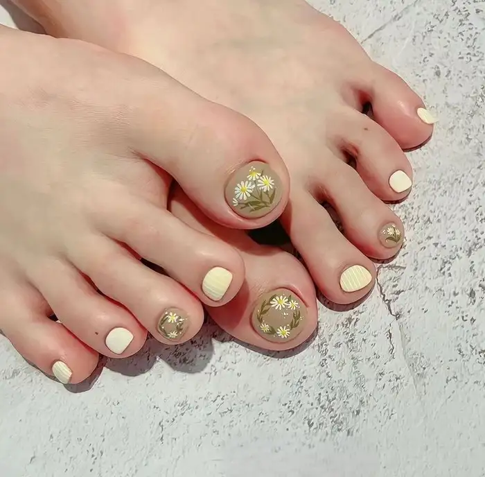 nail chân hoa nhí hoàn hảo 