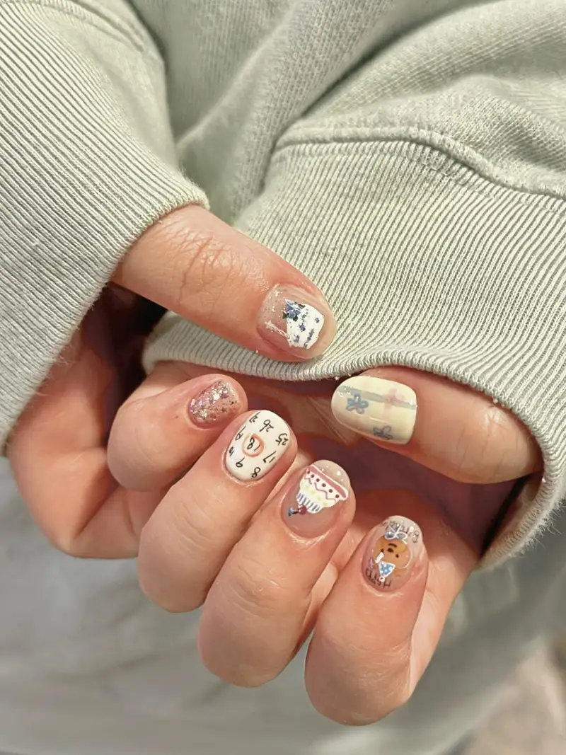 nail sinh nhật đơn giản