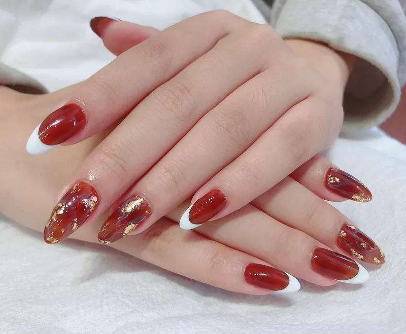 Chọn nail đỏ, hợp mệnh Hỏa