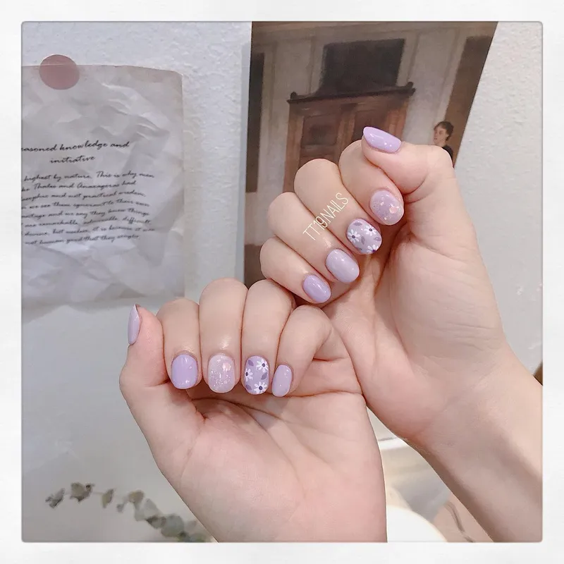 Gợi ý nail tím cho người mệnh Hỏa