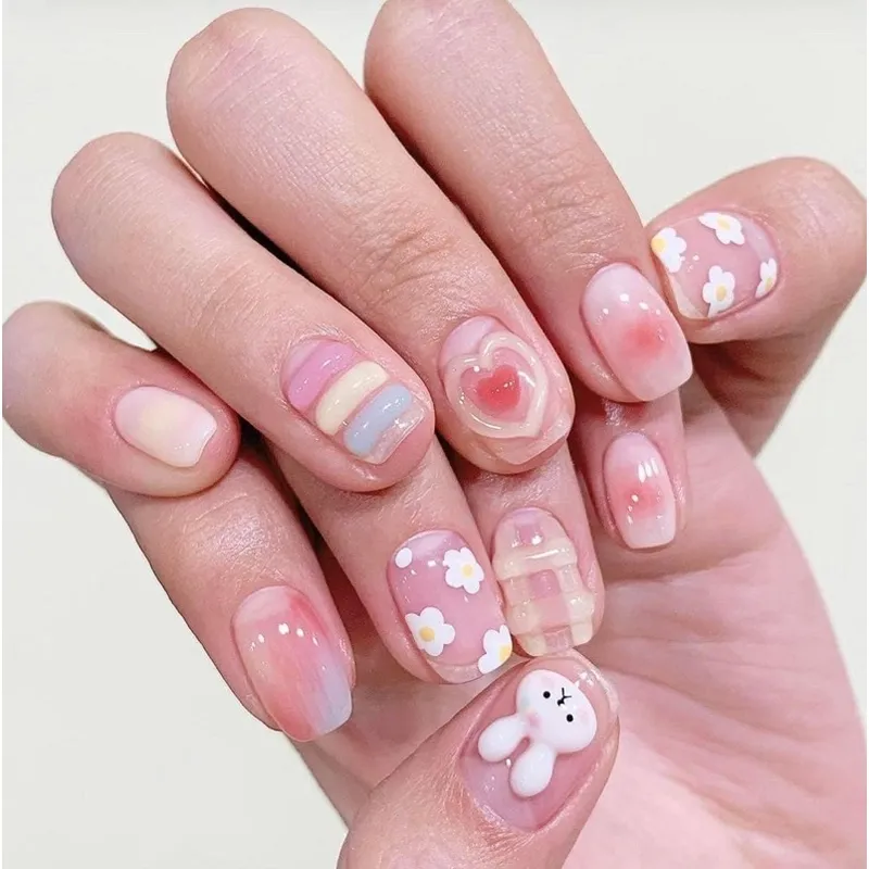 Phong cách nail gel nặn hình hot trend 