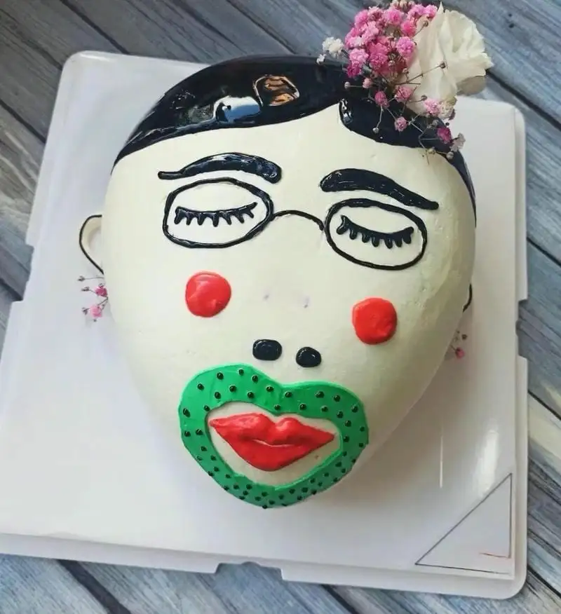 mẫu bánh sinh nhật độc lạ hài hước