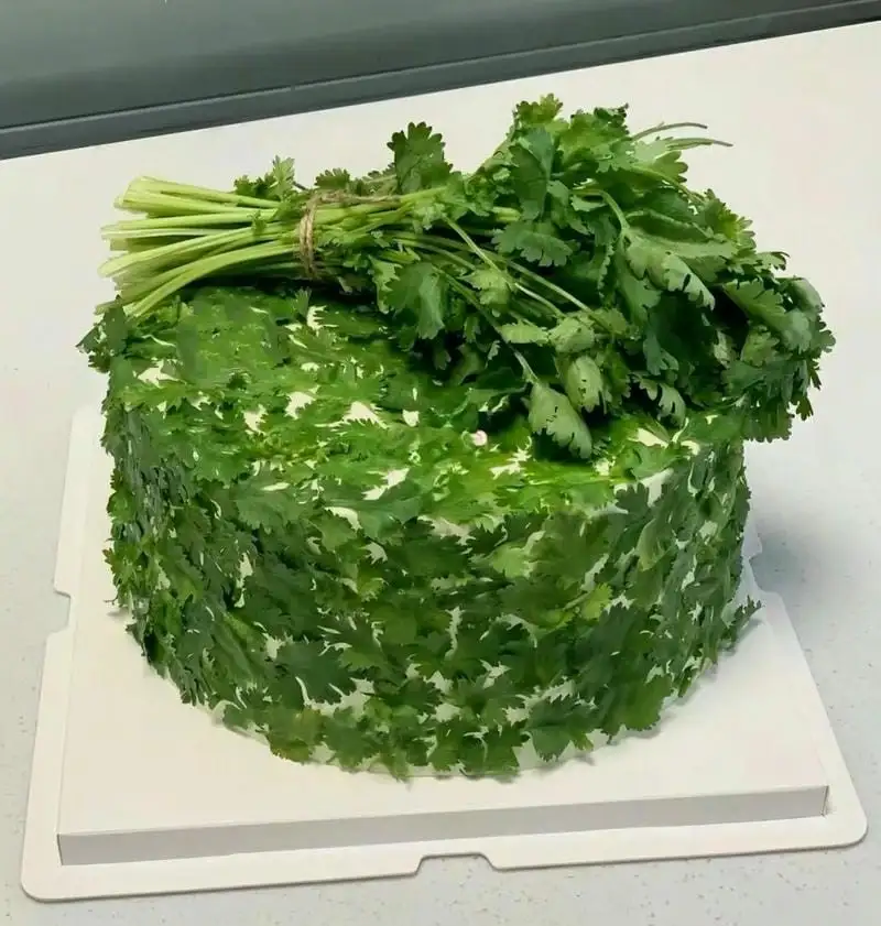 mẫu bánh sinh nhật độc lạ rau mùi