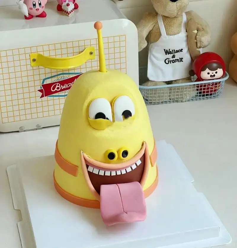 mẫu bánh sinh nhật độc lạ con sâu