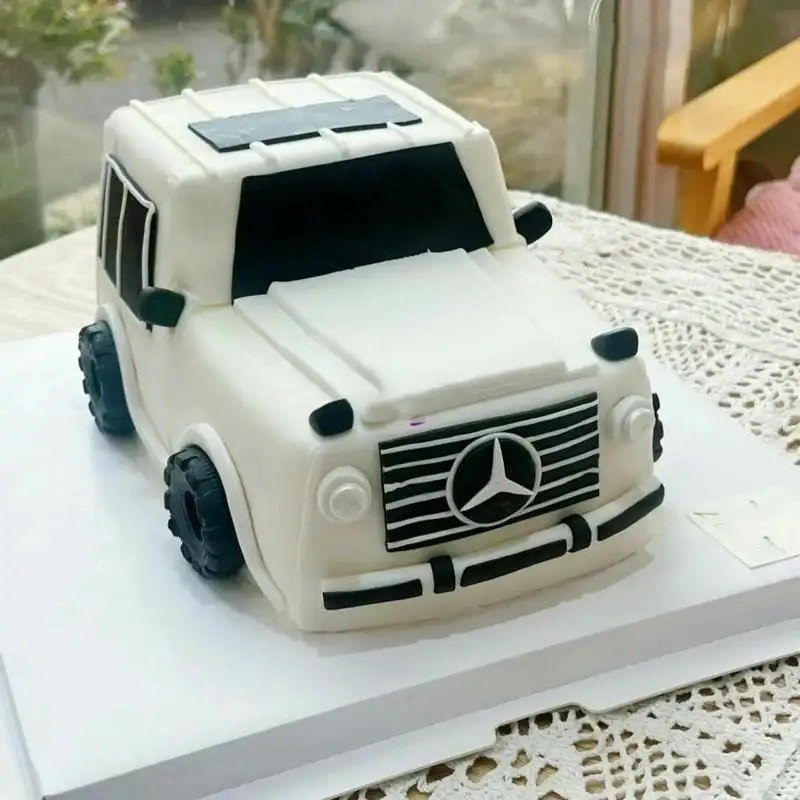 mẫu bánh sinh nhật độc lạ xe ô tô