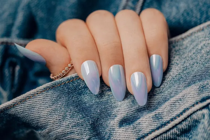 Mẫu nail đơn giản trong suốt 