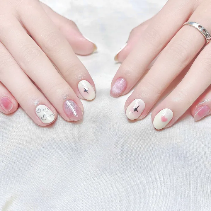 Nail nhũ đơn giản 