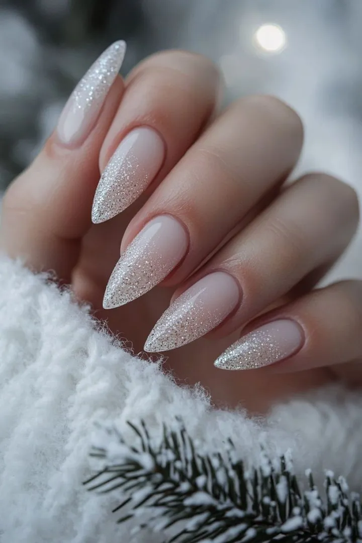 Mẫu nail nhũ cá tính