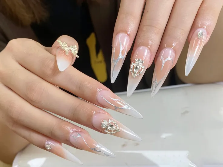 Mẫu nail nhẹ nhàng