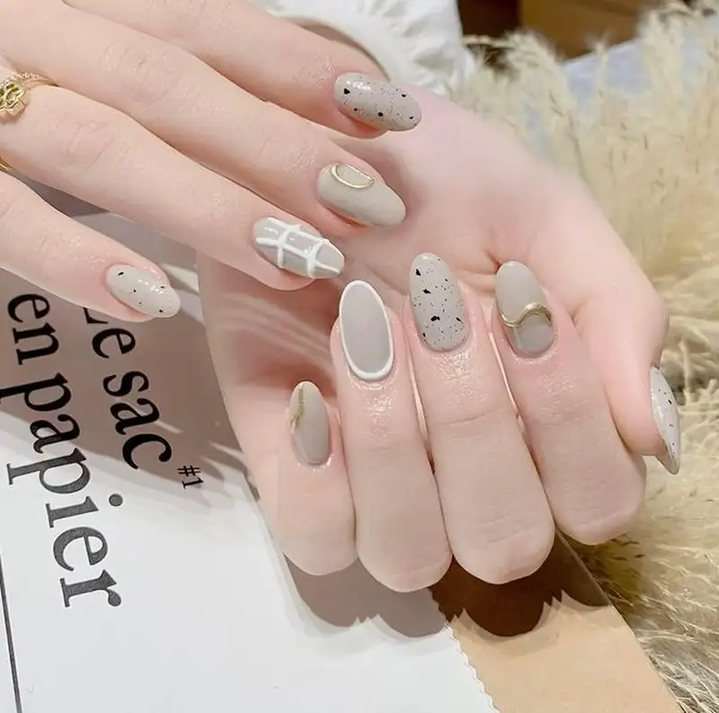 nail trứng cút thu hút