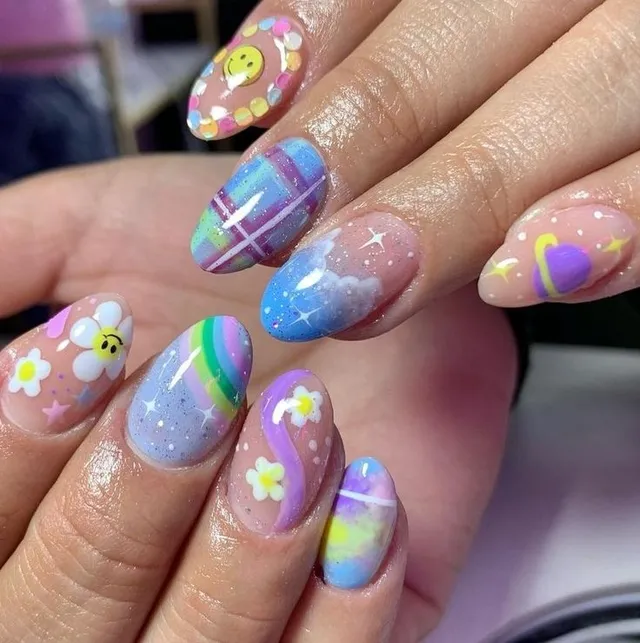 Ý tưởng mẫu nail cầu vồng