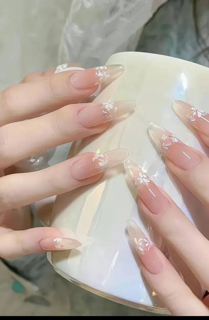 Mẫu nail box đơn giản mà đẹp 