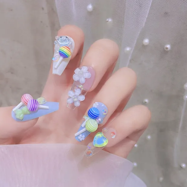 Mẫu nail kẹo ngọt hot trend