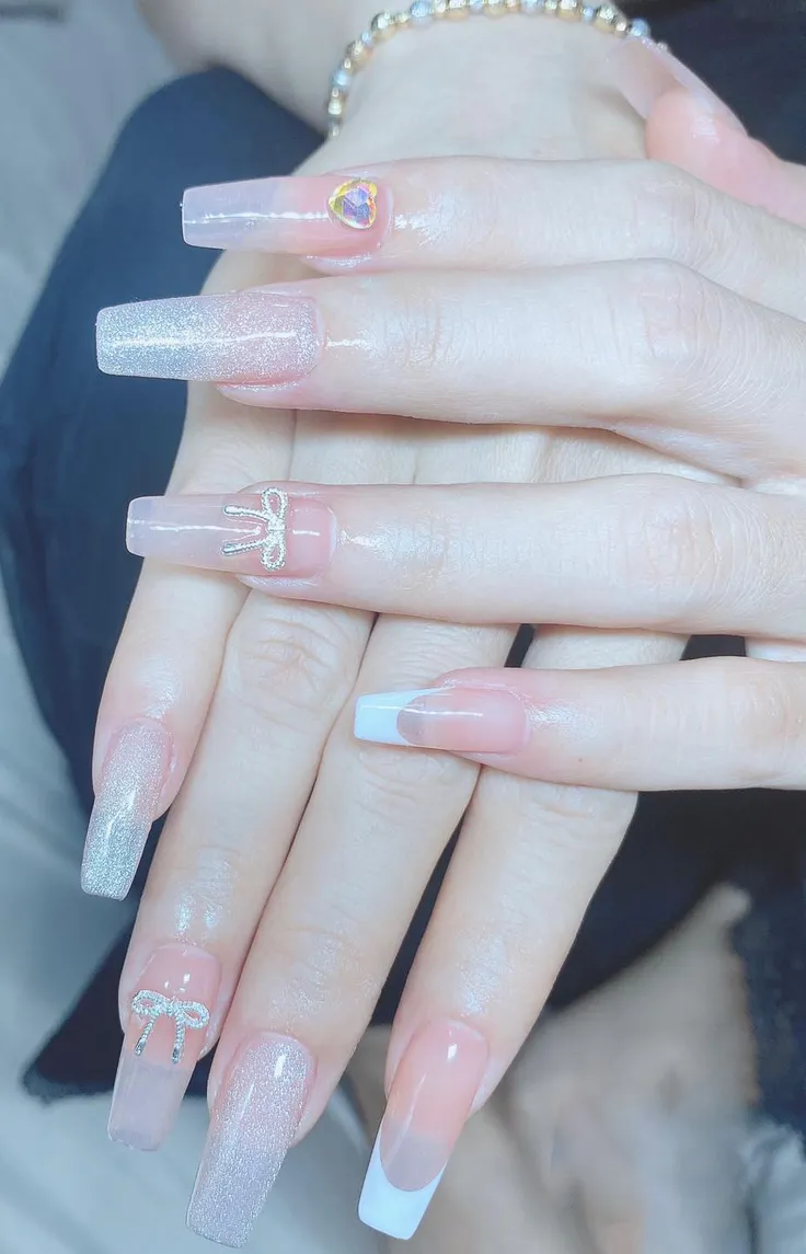 Kiểu nail đơn giản phù hợp với mọi lứa tuổi