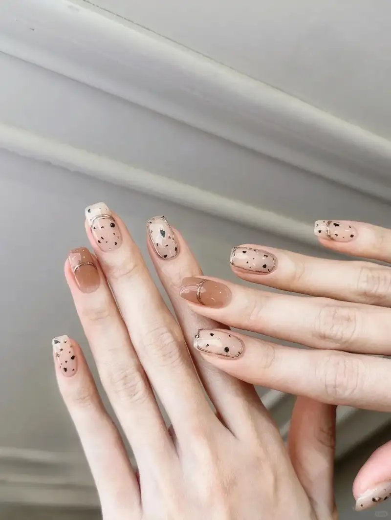 mẫu nail trứng cút lãng mạn