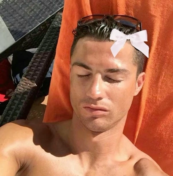 Meme Ronaldo dễ thương