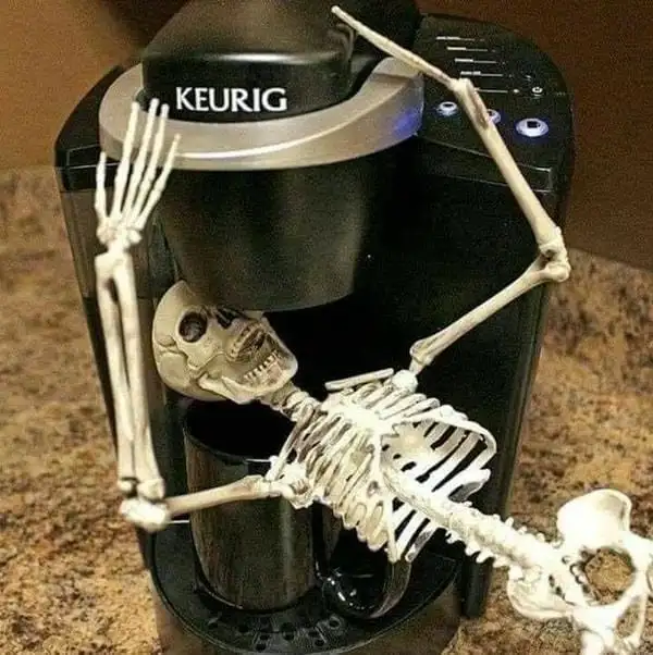 ảnh skeleton meme chán