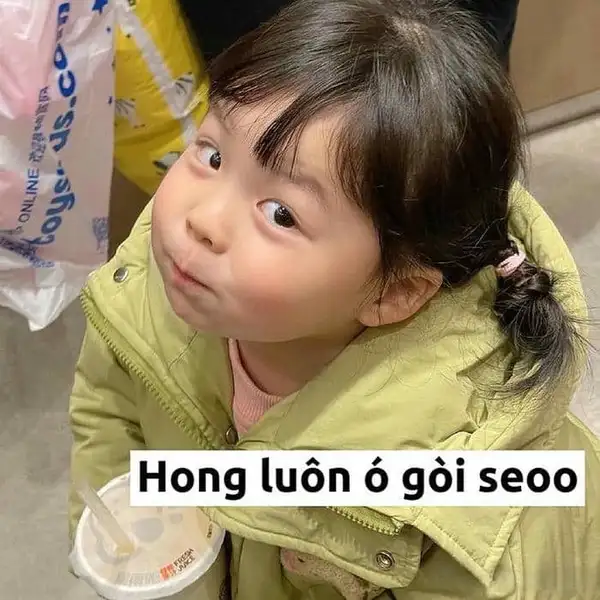 meme liếc nhìn nhây