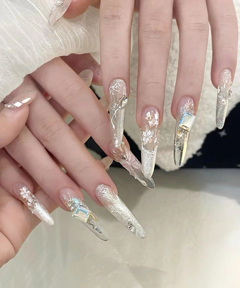 nail chụp kỷ yếu chuẩn đẹp