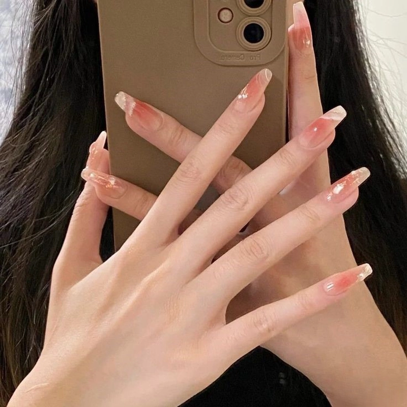nail kỷ yếu nhẹ nhàng