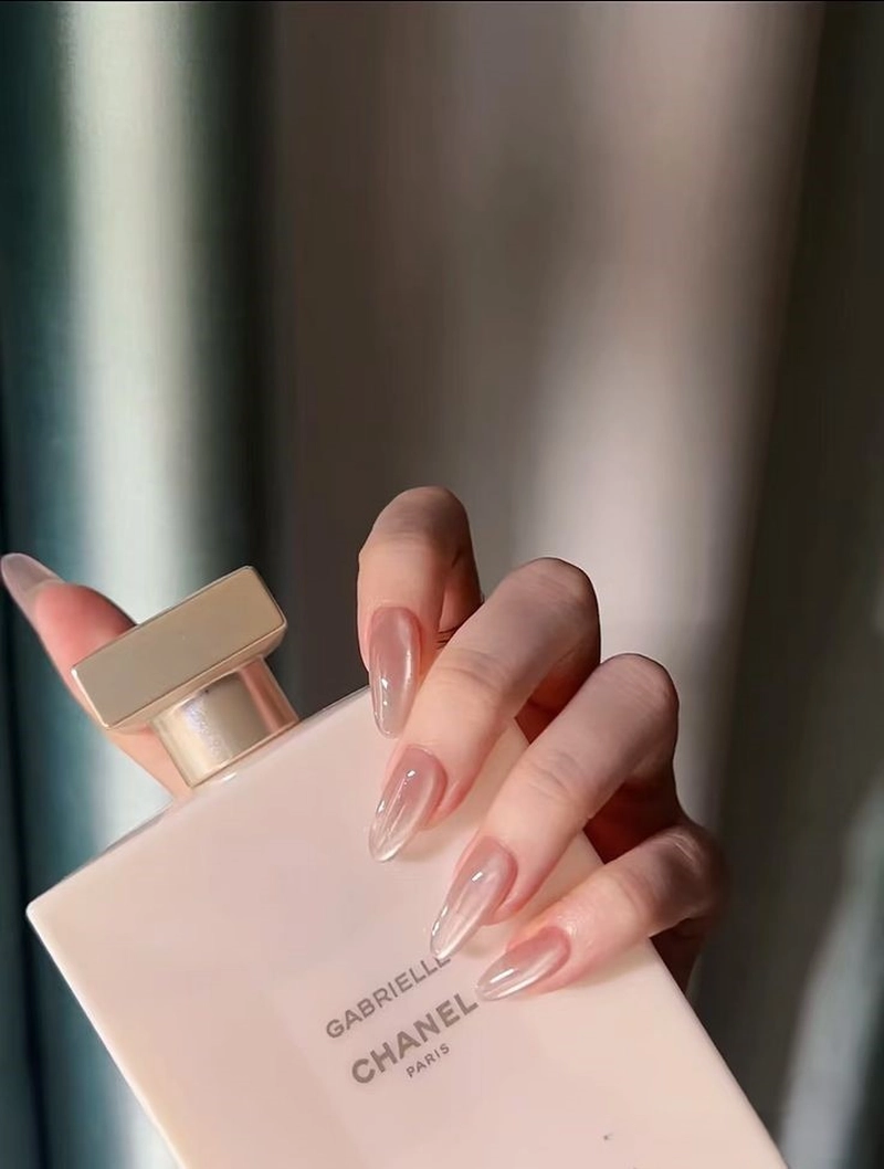 mẫu nail đẹp chụp kỷ yếu nổi bật